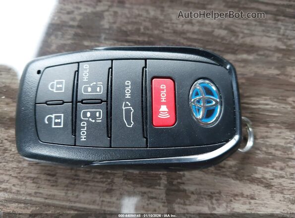 5TDESKFC4SS218651 2025 TOYOTA SIENNA Черный Вид панели приборов