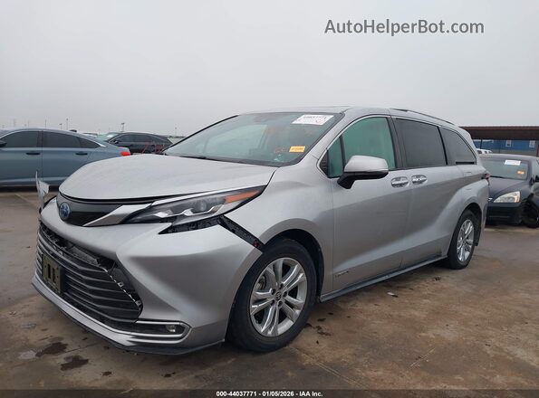 5TDESKFC7MS010282 2021 TOYOTA SIENNA Silver Front left