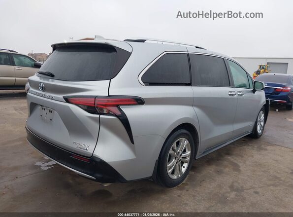 5TDESKFC7MS010282 2021 TOYOTA SIENNA Silver Rear right