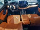 2022 Toyota Highlander Platinum Серебряный vin: 5TDFZRBH5NS181012