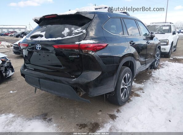 5TDGZRBH0LS008564 2020 TOYOTA LE Черный Задняя правая четверть