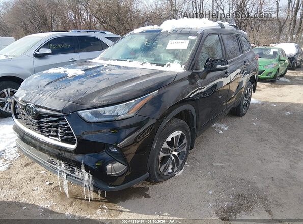 5TDGZRBH0LS008564 2020 TOYOTA LE Черный Передняя левая четверть