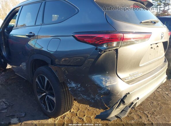 5TDJZRBH6MS104237 2021 TOYOTA HIGHLANDER Серый Вид спереди