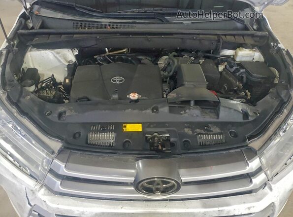 5TDJZRFH0JS862970 2018 TOYOTA HIGHLANDER White ძრავის განყოფილების ხედი