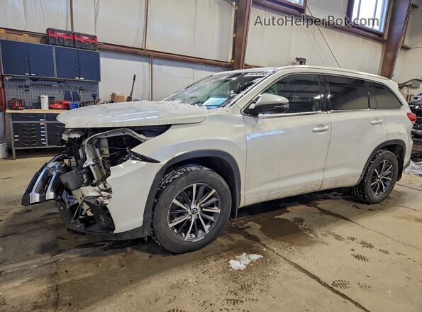 5TDJZRFH3JS535740 2018 TOYOTA HIGHLANDER White წინა მარცხენა ხედი სამი მეოთხედიდან