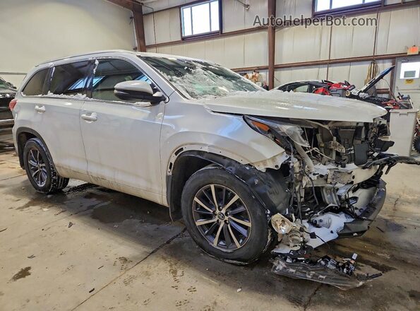 5TDJZRFH3JS535740 2018 TOYOTA HIGHLANDER White წინა მარჯვენა