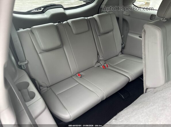 5TDJZRFH3JS556605 2018 TOYOTA LE Gray Widok z przodu