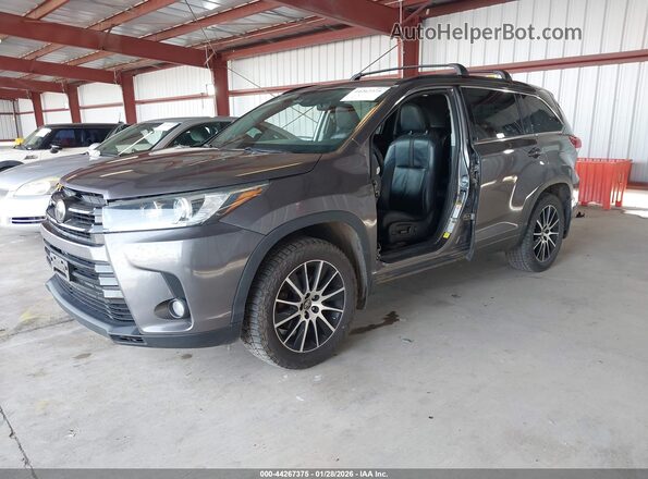 5TDJZRFH5JS812954 2018 TOYOTA HIGHLANDER Gray Передня ліва чверть
