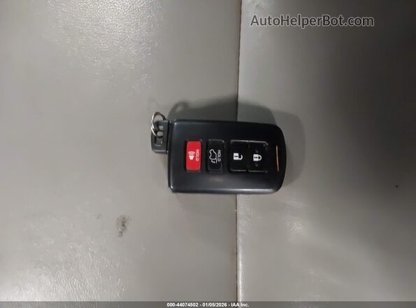 5TDJZRFH7JS891012 2018 TOYOTA LE Blue Widok deski rozdzielczej