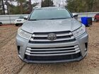 2019 Toyota Highlander Se Серебряный vin: 5TDJZRFH7KS585980