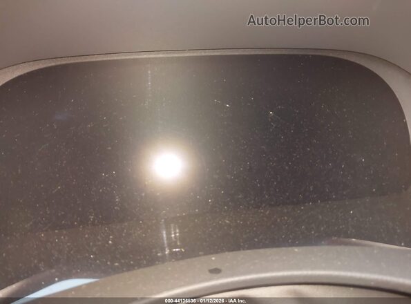 5TDKDRBH8SS583339 2025 TOYOTA HIGHLANDER Maroon Widok wnętrza 360 stopni