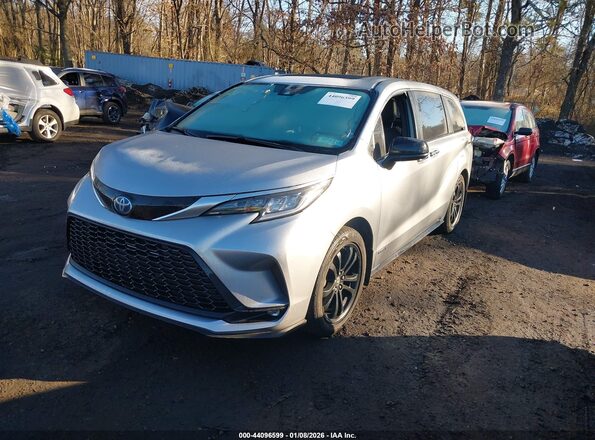 5TDXRKEC2MS023107 2021 TOYOTA SIENNA Серебряный Передняя левая четверть