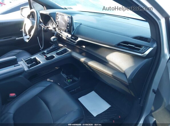 5TDXRKEC2MS023107 2021 TOYOTA SIENNA Серебряный Вид салона спереди