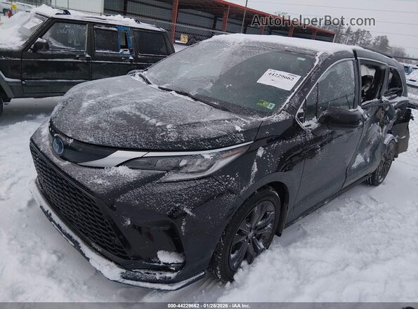 5TDXRKEC2NS075371 2022 TOYOTA SIENNA Черный Передняя левая четверть