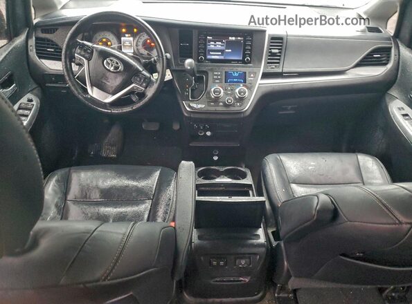 5TDXZ3DC6JS949870 2018 TOYOTA SIENNA Silver Vista del salpicadero
