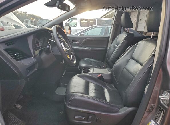 5TDXZ3DC7JS916974 2018 TOYOTA SIENNA Серый Вид салона спереди