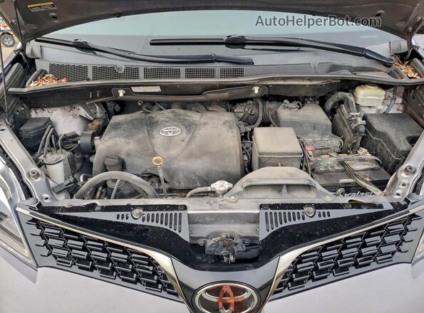 5TDXZ3DC7JS916974 2018 TOYOTA SIENNA Серый Вид подкапотного пространства