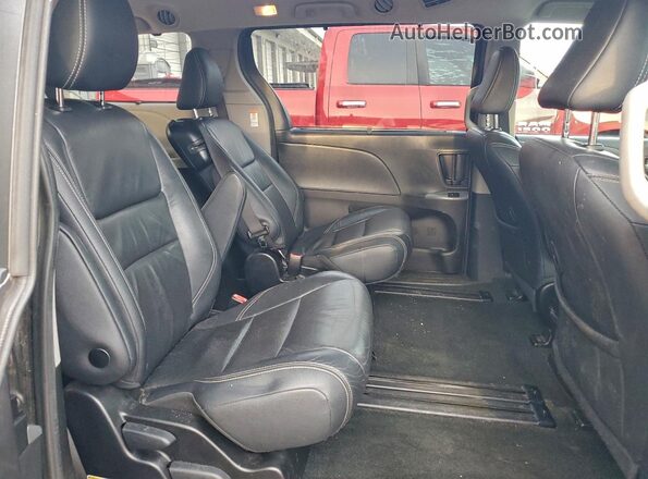 5TDXZ3DC7JS916974 2018 TOYOTA SIENNA Серый Вид задней части салона