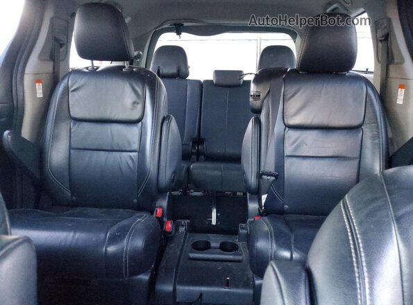 5TDXZ3DC7JS951305 2018 TOYOTA SIENNA Blue უკანა სავარძლების ხედი