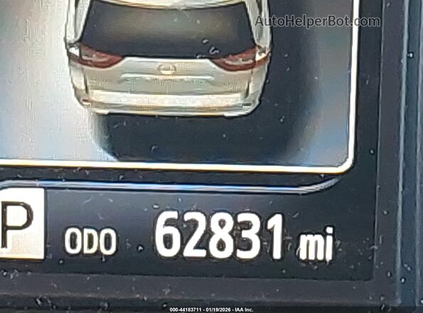 5TDXZ3DC8JS965830 2018 TOYOTA SIENNA Серебряный 