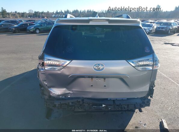 5TDXZ3DC8JS965830 2018 TOYOTA SIENNA Серебряный 
