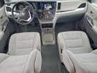 2016 Toyota Sienna Серебряный vin: 5TDZK3DC1GS740722