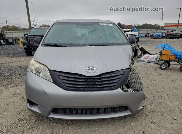 5TDZK3DC1GS740722 2016 TOYOTA SIENNA Серебряный Вид спереди
