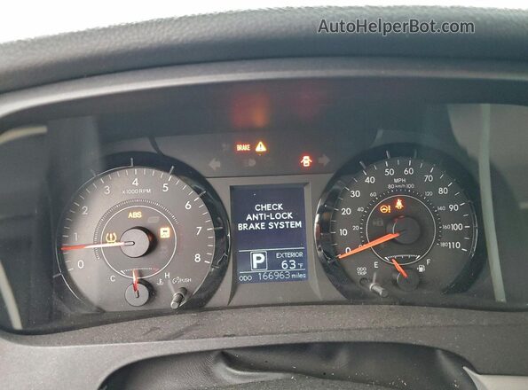 5TDZK3DC1GS740722 2016 TOYOTA SIENNA Серебряный Вид щитка приборов