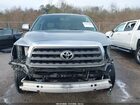 2016 Toyota Sequoia Sr5 5.7l V8 Серебряный vin: 5TDZY5G17GS066063