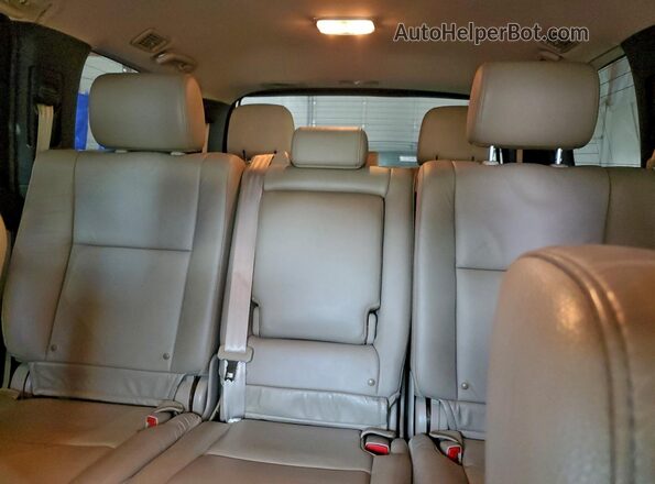 5TDZY5G19GS065478 2016 TOYOTA SEQUOIA White Widok tylnych siedzeń