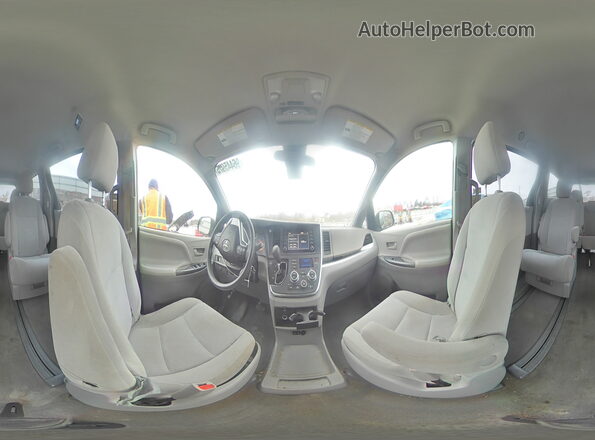 5TDZZ3DC7JS957520 2018 TOYOTA SIENNA Blue სალონის 360-გრადუსიანი ხედი