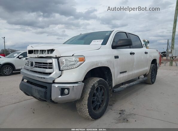 5TFDW5F14GX550929 2016 TOYOTA TUNDRA Белый Передняя левая четверть