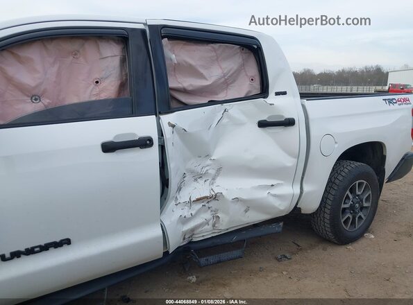5TFDW5F15KX789169 2019 TOYOTA TUNDRA Белый Вид спереди