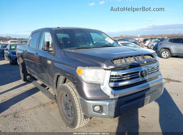 5TFDW5F17GX574531 2016 TOYOTA TUNDRA Серый Передняя правая четверть