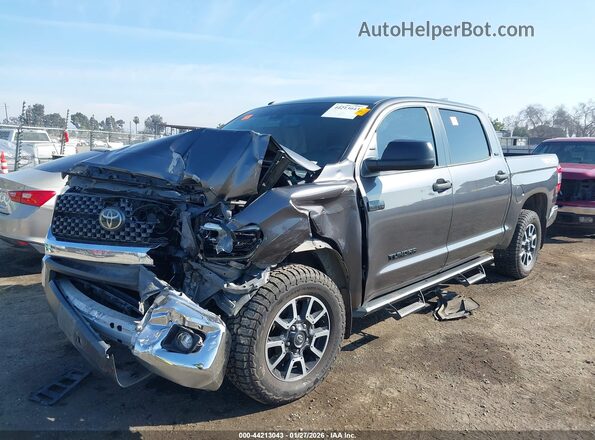 5TFDY5F13KX842994 2019 TOYOTA TUNDRA Gray Vista tres cuartos delantera izquierda