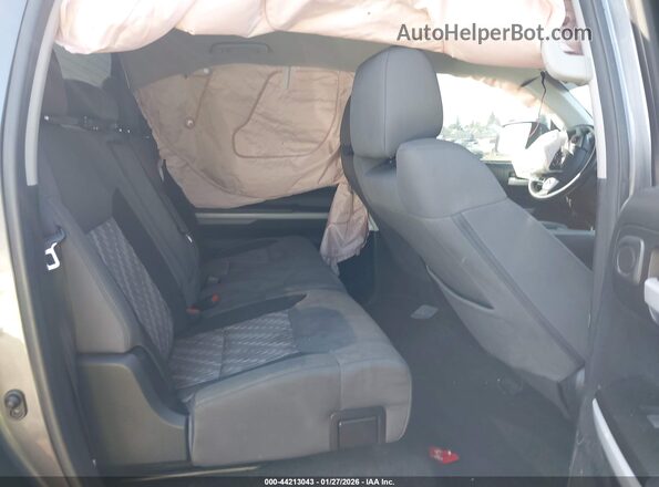 5TFDY5F13KX842994 2019 TOYOTA TUNDRA Gray Vista de la etiqueta del VIN