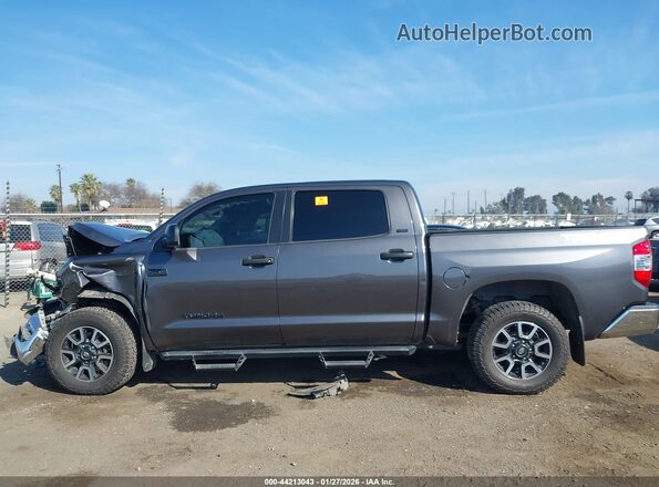 5TFDY5F13KX842994 2019 TOYOTA TUNDRA Gray Vista interior de 360 grados