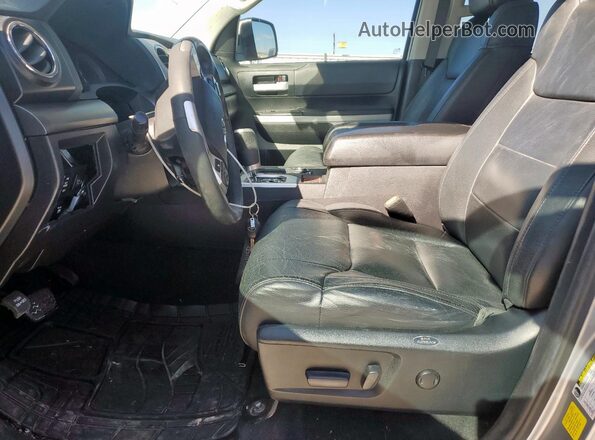 5TFDY5F1XMX029865 2021 TOYOTA TUNDRA Серый Вид салона спереди