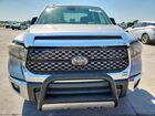 2018 Toyota Tundra Crewmax Sr5 Серебряный vin: 5TFEM5F15JX132767