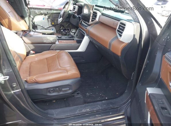 5TFMA5DBXPX078763 2023 TOYOTA TUNDRA Gray წინა სალონის ხედი