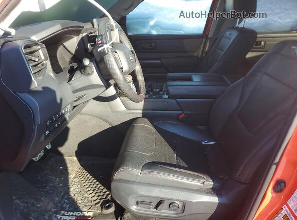 5TFPC5DB3NX005125 2022 TOYOTA LIMITED Оранжевый Вид салона спереди