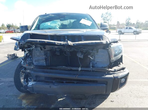 5TFRY5F12KX244207 2019 TOYOTA TUNDRA Черный Вид задней части салона