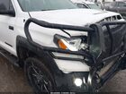 2016 Toyota Tundra Sr5 5.7l V8 Белый vin: 5TFUY5F16GX501239