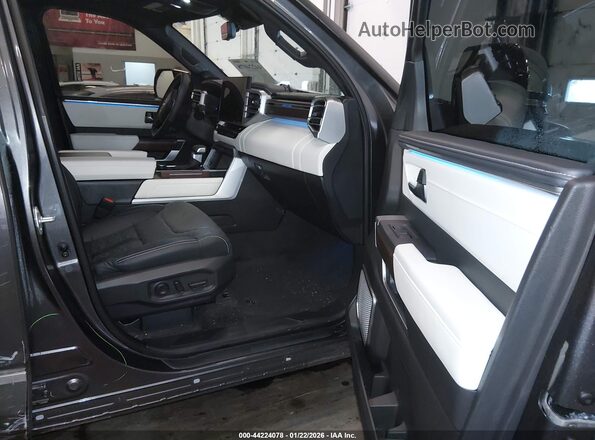 5TFVC5DB8RX070436 2024 TOYOTA TUNDRA HYBRID Серый Вид салона спереди