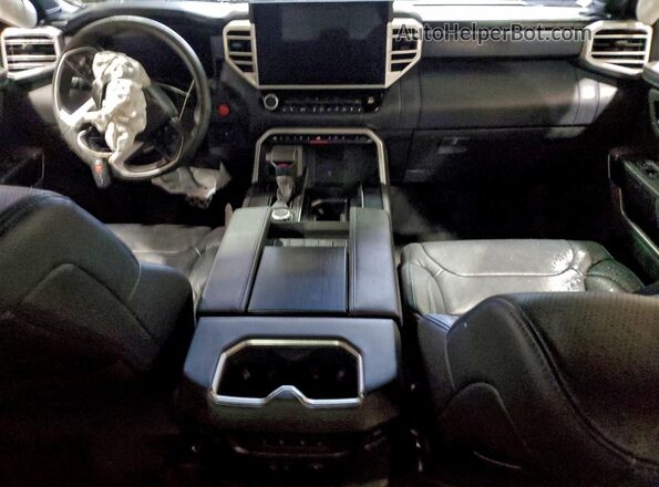5TFWC5DB0SX090593 2025 TOYOTA LIMITED Черный Вид панели приборов