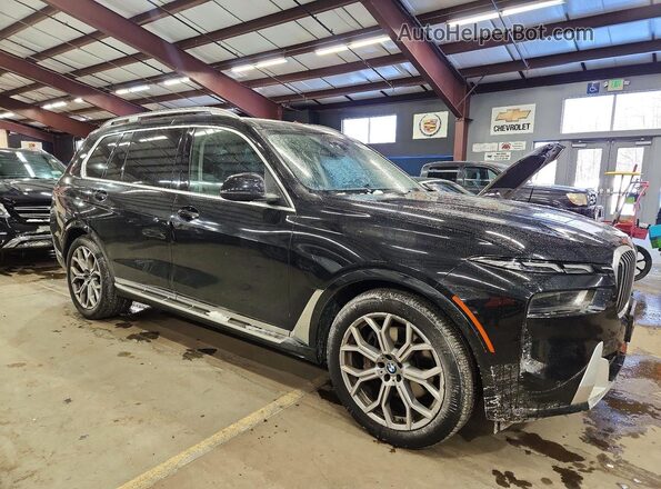 5UX23EM00P9S06012 2023 BMW X7 Black Դիմացի տեսք