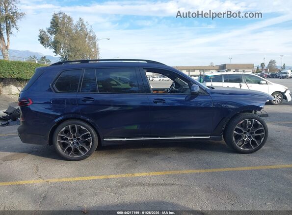 5UX23EM00R9S13092 2024 BMW X7 Dark Blue Панорамный вид салона 360°