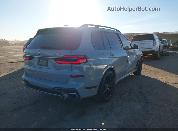 5UX23EM00R9V56310 2024 BMW X7 Gray Trasero derecho