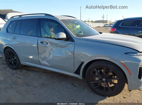 5UX23EM00R9V56310 2024 BMW X7 Gray Vista frontal