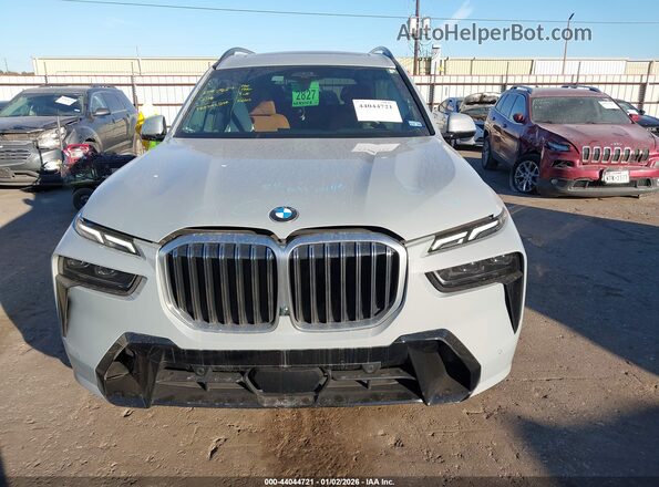 5UX23EM00R9V56310 2024 BMW X7 Gray Vista del cuadro de instrumentos